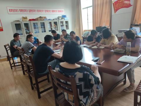 说明: G:\党务\51吃瓜
照片留存\2021\20210611期中教学检查教师座谈会\MVIMG_20210611_151828.jpg